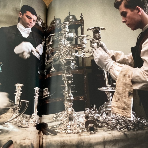 Downton Abbey Film Companion Book - Picture 13 of 16